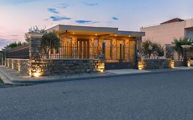 Lithos Messolongi Paradise - A Luxurious Retreat